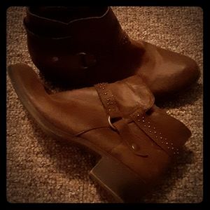 Brown ankle boots